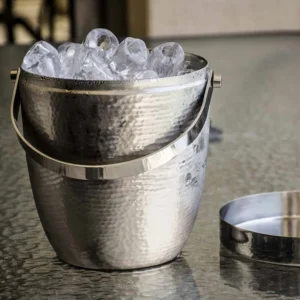 Premium Tube Ice Supplier in Dubai